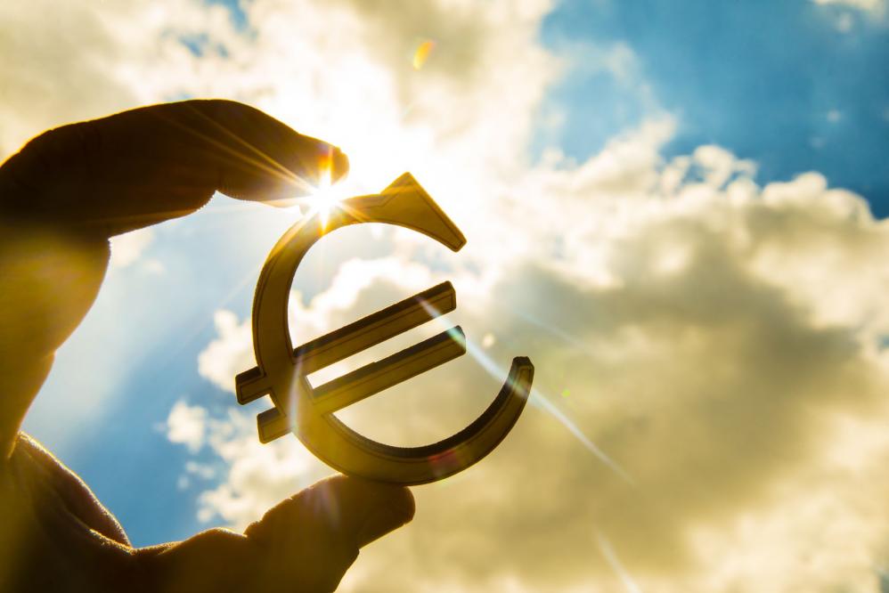 Week Ahead: EURUSD to reach cloud 9?